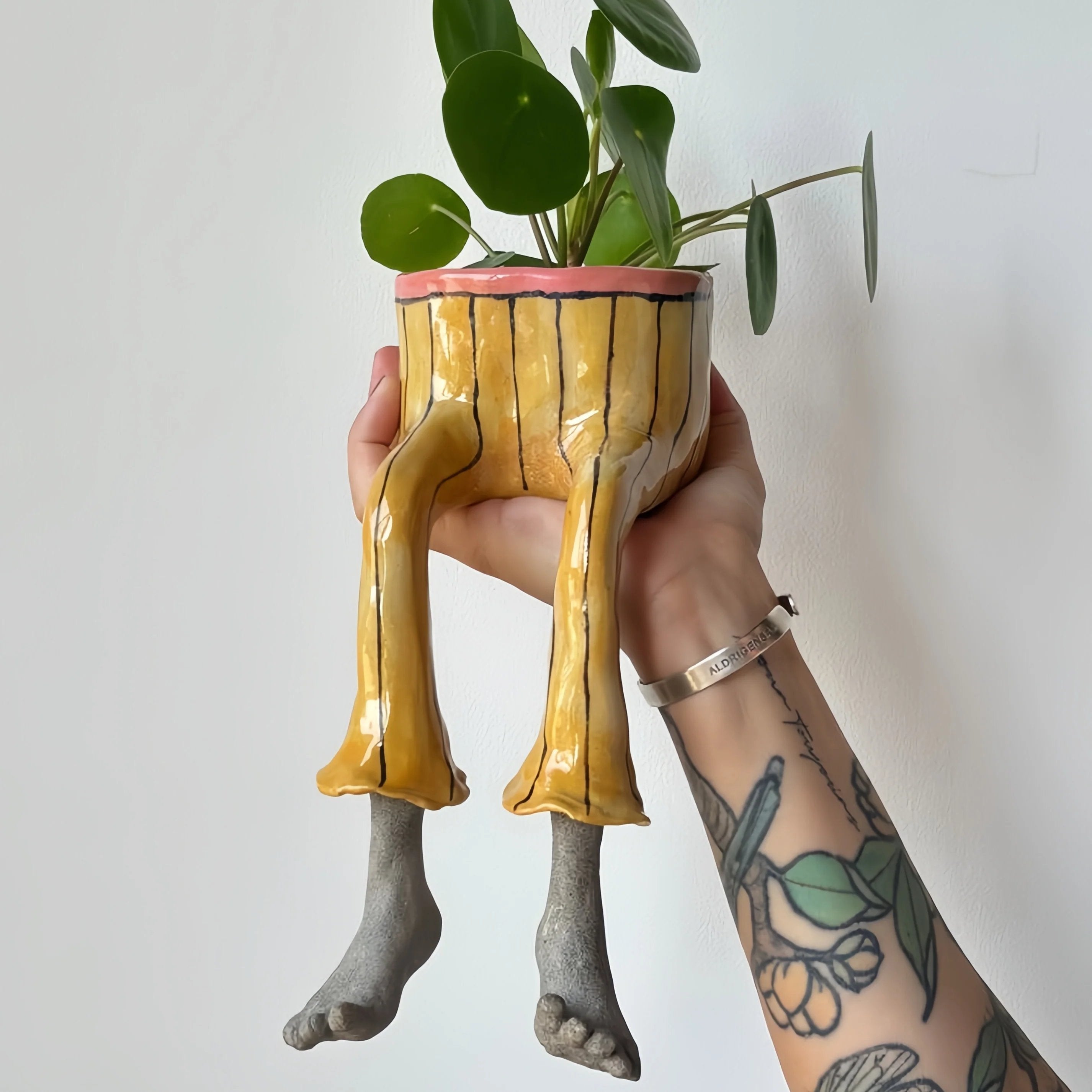 🌿✨ NEW 2026 | Flumyr® LeggyBloom™ — Viral Sitting Planter 🪴👖 Denim Skirt Edition ✨