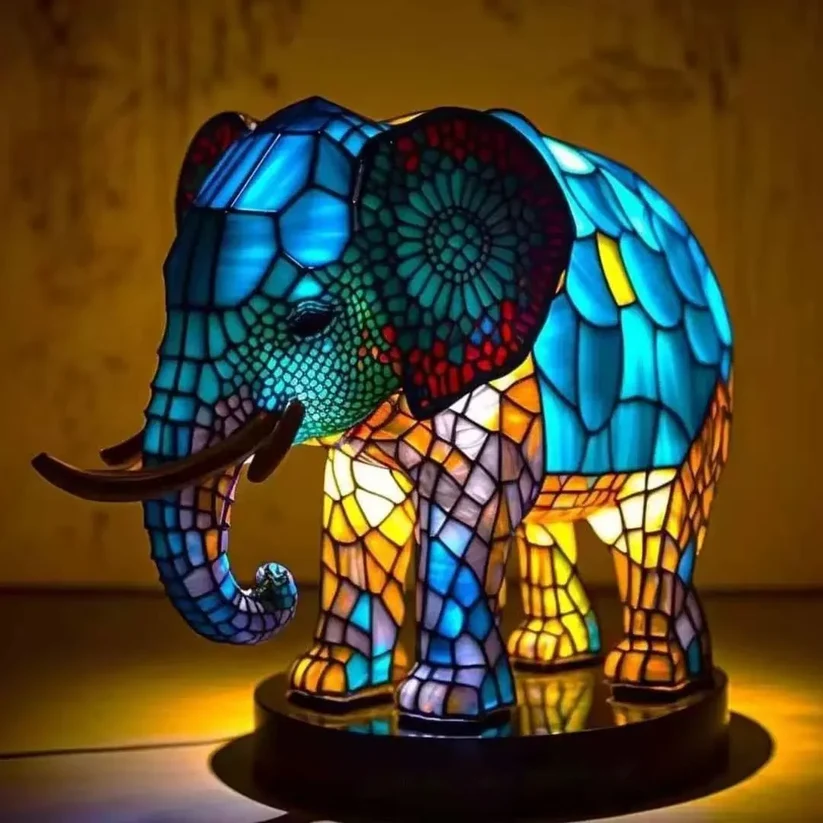 ✨ Creative Highland Cow LED Night Light,  Cute Decorative Lamp for Kids' Room & Living Area, Table Bedside Lamp, USB Powered Lamp