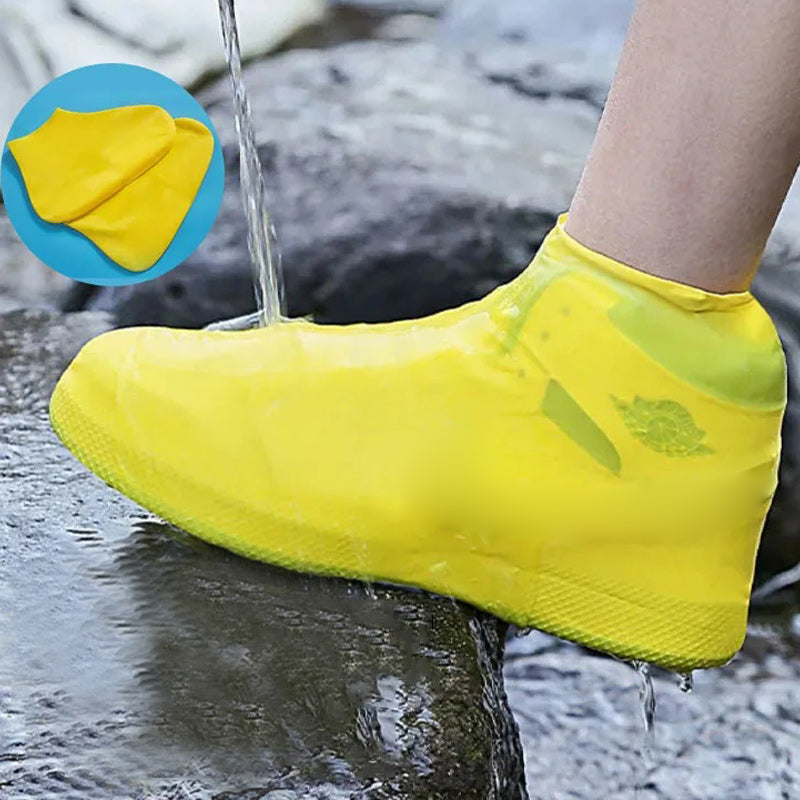 Waterproof Rain Shoe Cover – Non-slip sole & easy on/off – Reusable, perfect for wet weather or muddy walks – fits most shoes, keeps feet dry 🌧️